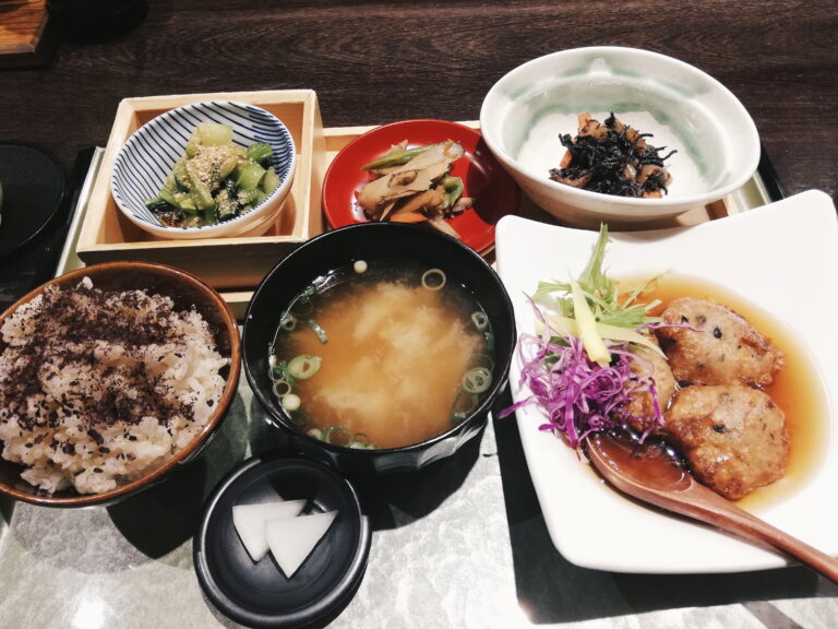 Vegan teishoku set at Rocca in Osaka